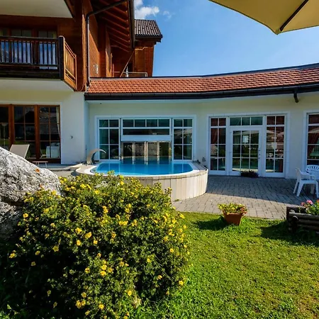 Th - Greif Hotel 4*