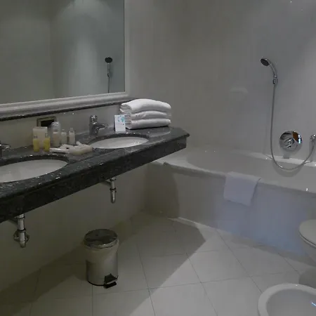 Th - Greif Hotel 4*